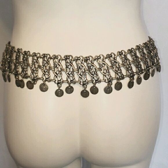 Silver Coin Swag Belly Dancers Belt - Picture 2 of 3